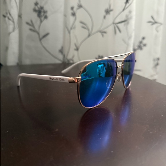 Michael Kors White Sunglasses with Rose Gold Branding - Picture 3 of 5